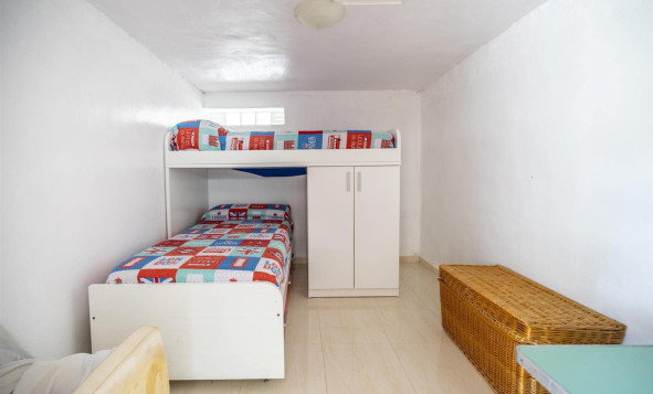 Reventa - 3. Casa indepiende - Isla Plana