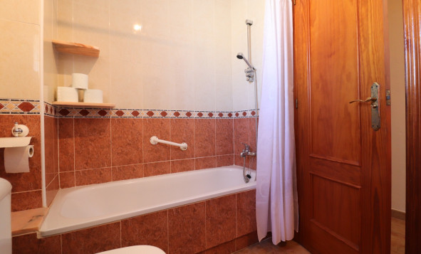 Reventa - 3. Casa indepiende - San Miguel de Salinas - Lake View Mansions