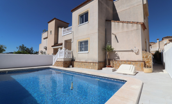 Reventa - 3. Casa indepiende - San Miguel de Salinas - Lake View Mansions