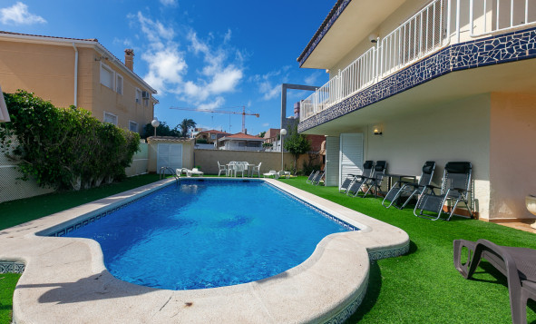 Reventa - 3. Casa indepiende - La Zenia - Costa Blanca Sur