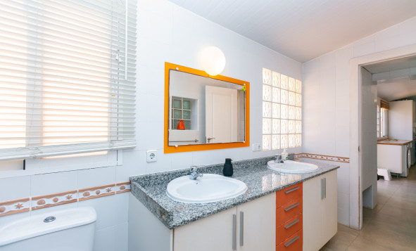 Reventa - 3. Casa indepiende - La Zenia - Costa Blanca Sur