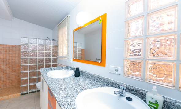 Reventa - 3. Casa indepiende - La Zenia - Costa Blanca Sur