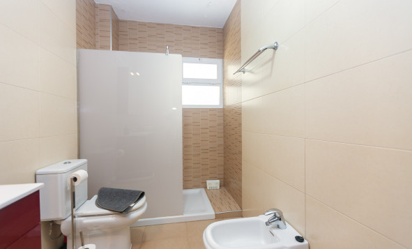 Reventa - 3. Casa indepiende - La Zenia - Costa Blanca Sur