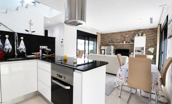 Reventa - 3. Casa indepiende - Benijófar - Costa Blanca Sur
