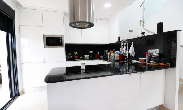 Reventa - 3. Casa indepiende - Benijófar - Costa Blanca Sur