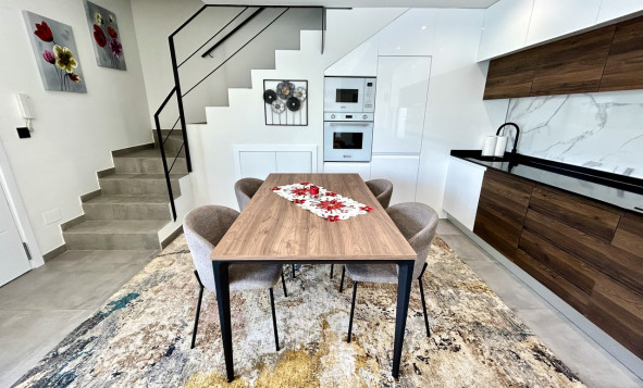 Reventa - 3. Casa indepiende - Villamartin - Costa Blanca Sur