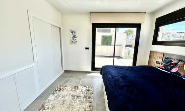 Reventa - 3. Casa indepiende - Villamartin - Costa Blanca Sur