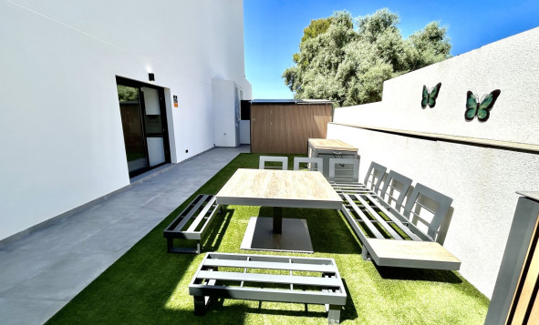 Reventa - 3. Casa indepiende - Villamartin - Costa Blanca Sur
