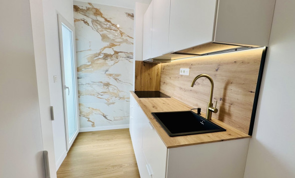 Reventa - 1. Apartamento / piso - Punta Prima - Costa Blanca Sur