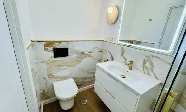 Reventa - 1. Apartamento / piso - Punta Prima - Costa Blanca Sur