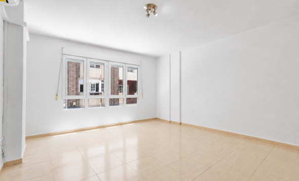 Reventa - 1. Apartamento / piso - Torrevieja - Puerto Deportivo