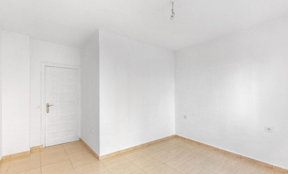 Reventa - 1. Apartamento / piso - Torrevieja - Puerto Deportivo