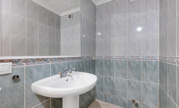 Reventa - 1. Apartamento / piso - Torrevieja - Puerto Deportivo
