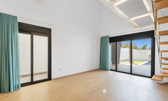 Herverkoop - 3. Vrijstaande villa - Benijófar - Costa Blanca Zuid