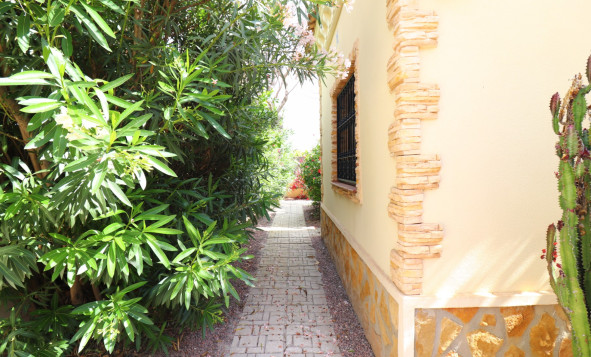 Resale - 3. Detached house - Formentera del Segura - Fincas de La Vega