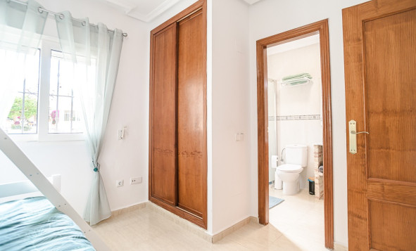 Reventa - 1. Apartamento / piso - Orihuela Costa - Costa Blanca Sur