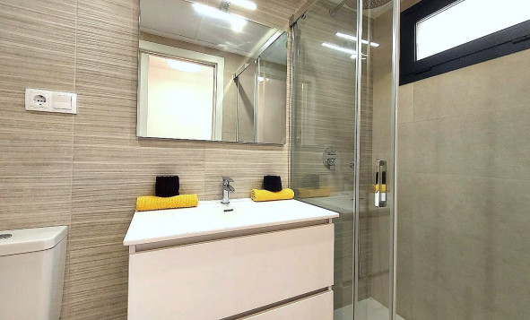 Reventa - 1. Apartamento / piso - Orihuela Costa - Costa Blanca Sur