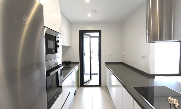 Reventa - 1. Apartamento / piso - Orihuela Costa - Costa Blanca Sur