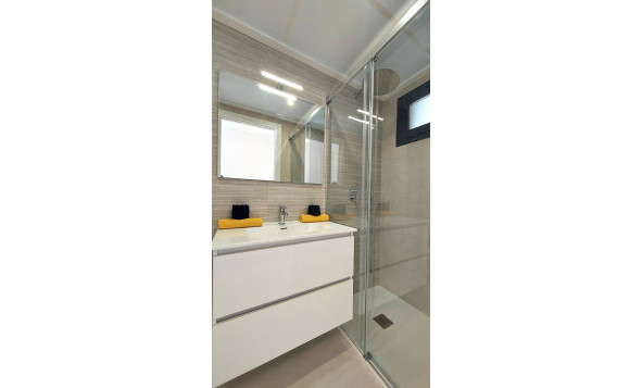 Reventa - 1. Apartamento / piso - Orihuela Costa - Costa Blanca Sur