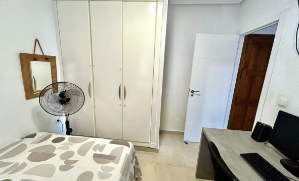 Reventa - 1. Apartamento / piso - Villamartin - Costa Blanca Sur