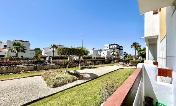 Reventa - 1. Apartamento / piso - Villamartin - Costa Blanca Sur
