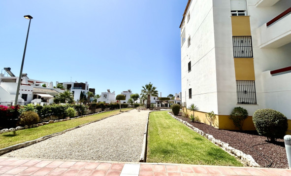 Reventa - 1. Apartamento / piso - Villamartin - Costa Blanca Sur