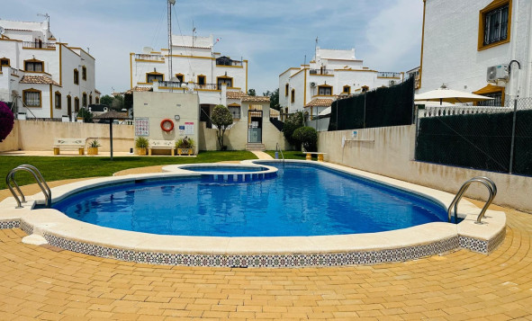 Reventa - 2. Chalet adosado - Orihuela - Costa Blanca Sur