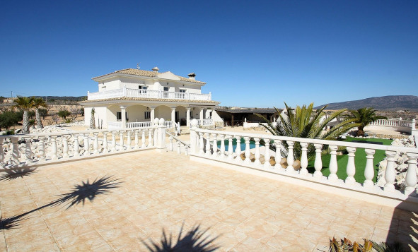 Reventa - 3. Casa indepiende - Pinoso - Costa Blanca Norte 