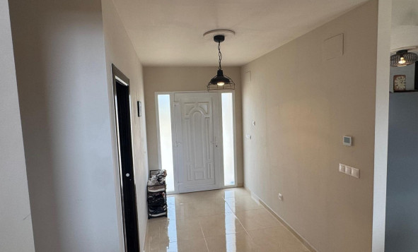 Reventa - 3. Casa indepiende - Pinoso - Costa Blanca Norte 