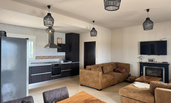 Reventa - 3. Casa indepiende - Pinoso - Costa Blanca Norte 
