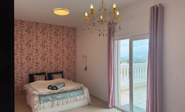 Reventa - 3. Casa indepiende - Pinoso - Costa Blanca Norte 