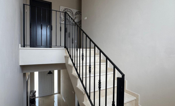 Resale - 3. Detached house - Pinoso - Costa Blanca North