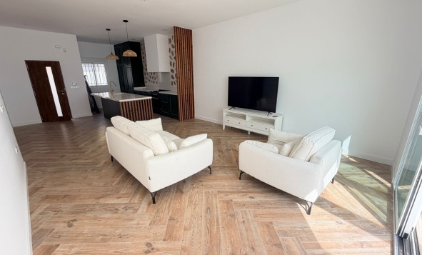 Herverkoop - 2. Town house / tussenwoning - Catral - Costa Blanca Zuid