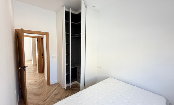 Herverkoop - 2. Town house / tussenwoning - Catral - Costa Blanca Zuid
