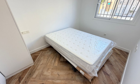Herverkoop - 2. Town house / tussenwoning - Catral - Costa Blanca Zuid