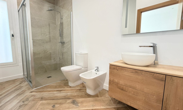 Herverkoop - 2. Town house / tussenwoning - Catral - Costa Blanca Zuid