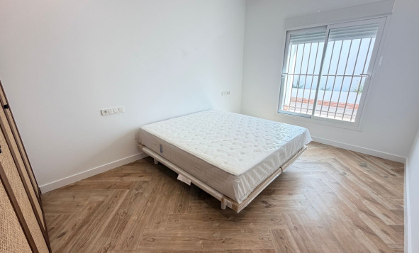 Herverkoop - 2. Town house / tussenwoning - Catral - Costa Blanca Zuid