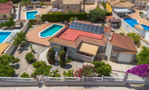 Herverkoop - 3. Vrijstaande villa - Rojales - Centro de la Ciudad Quesada