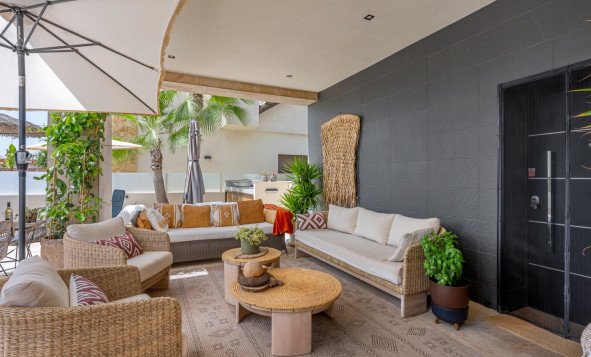 Herverkoop - 3. Vrijstaande villa - Benijófar - Costa Blanca Zuid