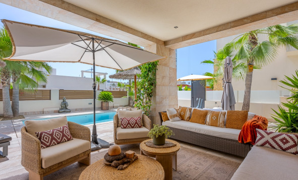 Herverkoop - 3. Vrijstaande villa - Benijófar - Costa Blanca Zuid
