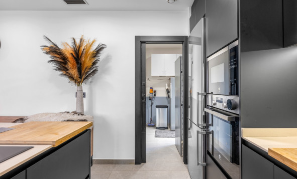 Herverkoop - 3. Vrijstaande villa - Benijófar - Costa Blanca Zuid