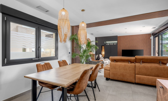 Herverkoop - 3. Vrijstaande villa - Benijófar - Costa Blanca Zuid
