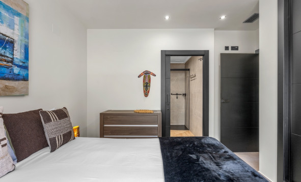 Herverkoop - 3. Vrijstaande villa - Benijófar - Costa Blanca Zuid