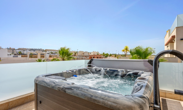 Herverkoop - 3. Vrijstaande villa - Benijófar - Costa Blanca Zuid