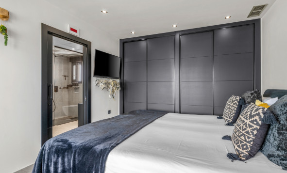 Herverkoop - 3. Vrijstaande villa - Benijófar - Costa Blanca Zuid