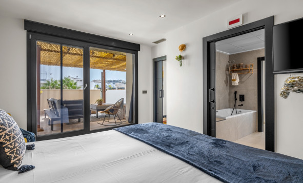 Herverkoop - 3. Vrijstaande villa - Benijófar - Costa Blanca Zuid