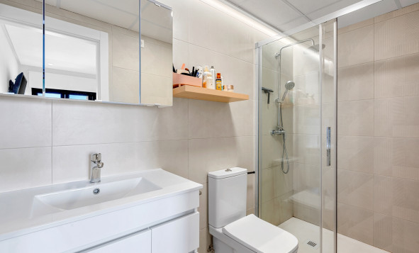 Herverkoop - 1. Appartement / flat - Torrevieja - Costa Blanca Zuid