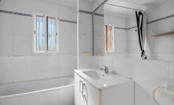 Herverkoop - 3. Vrijstaande villa - Orihuela Costa - Costa Blanca Zuid