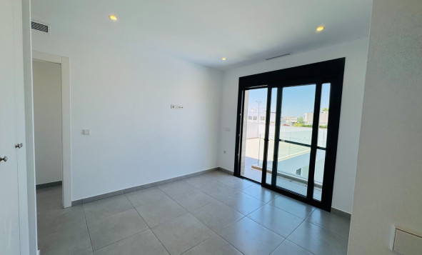 Herverkoop - 3. Vrijstaande villa - San Pedro del Pinatar - Lo pagan