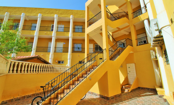 Herverkoop - 1. Appartement / flat - Villamartin - Costa Blanca Zuid